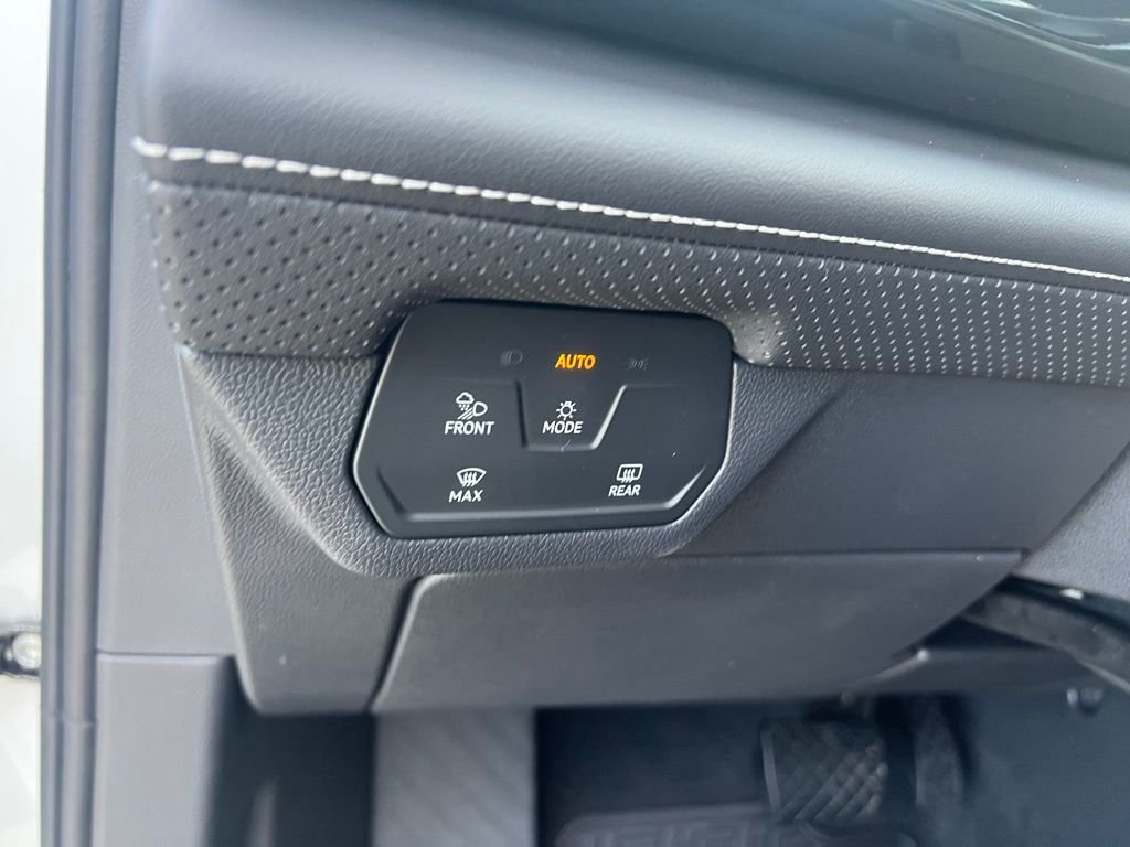 2026 Volkswagen Atlas Cross Sport SE w/Tech - Photo 56