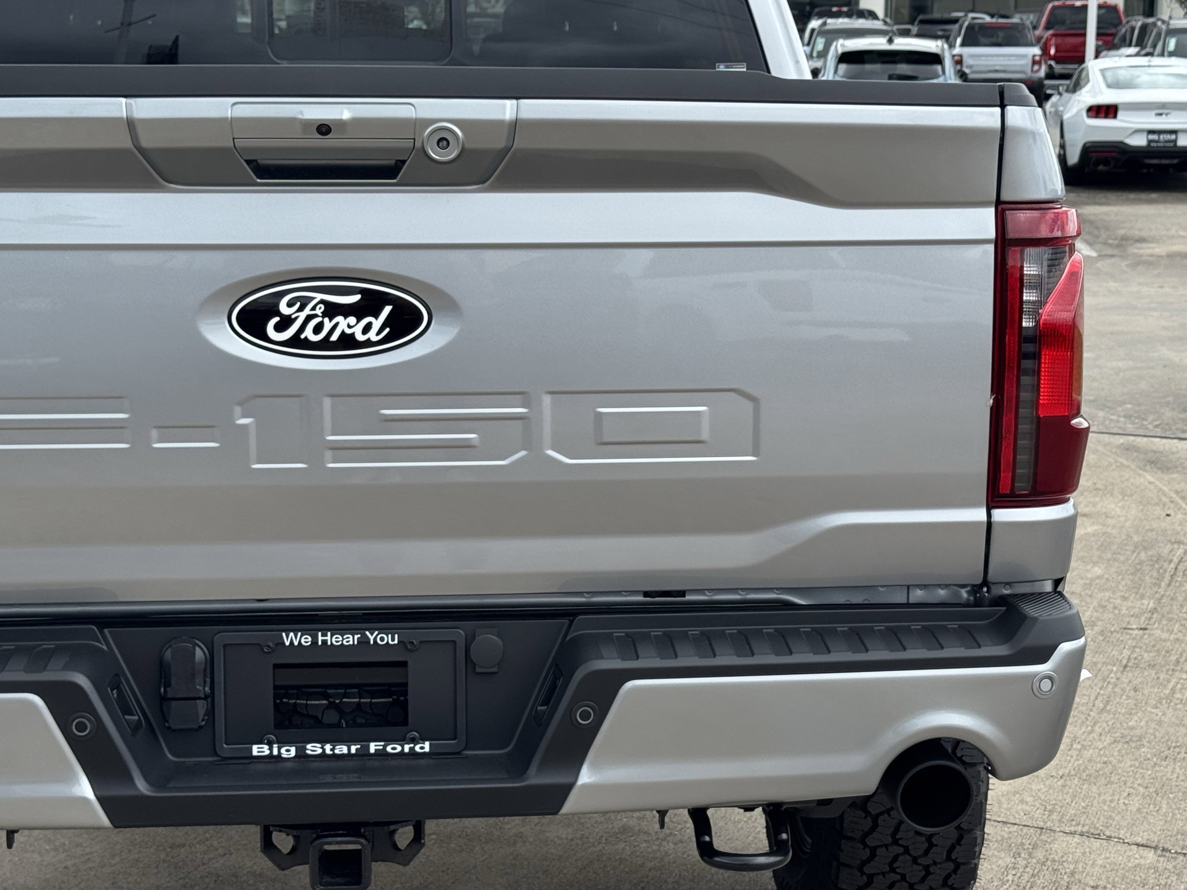 New 2026 Iconic Silver Metallic Ford Tremor image 9