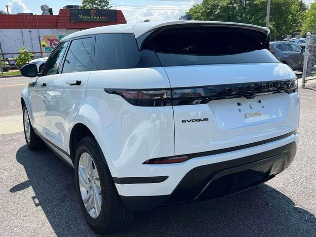 Used 2024 White Land Rover S image 8
