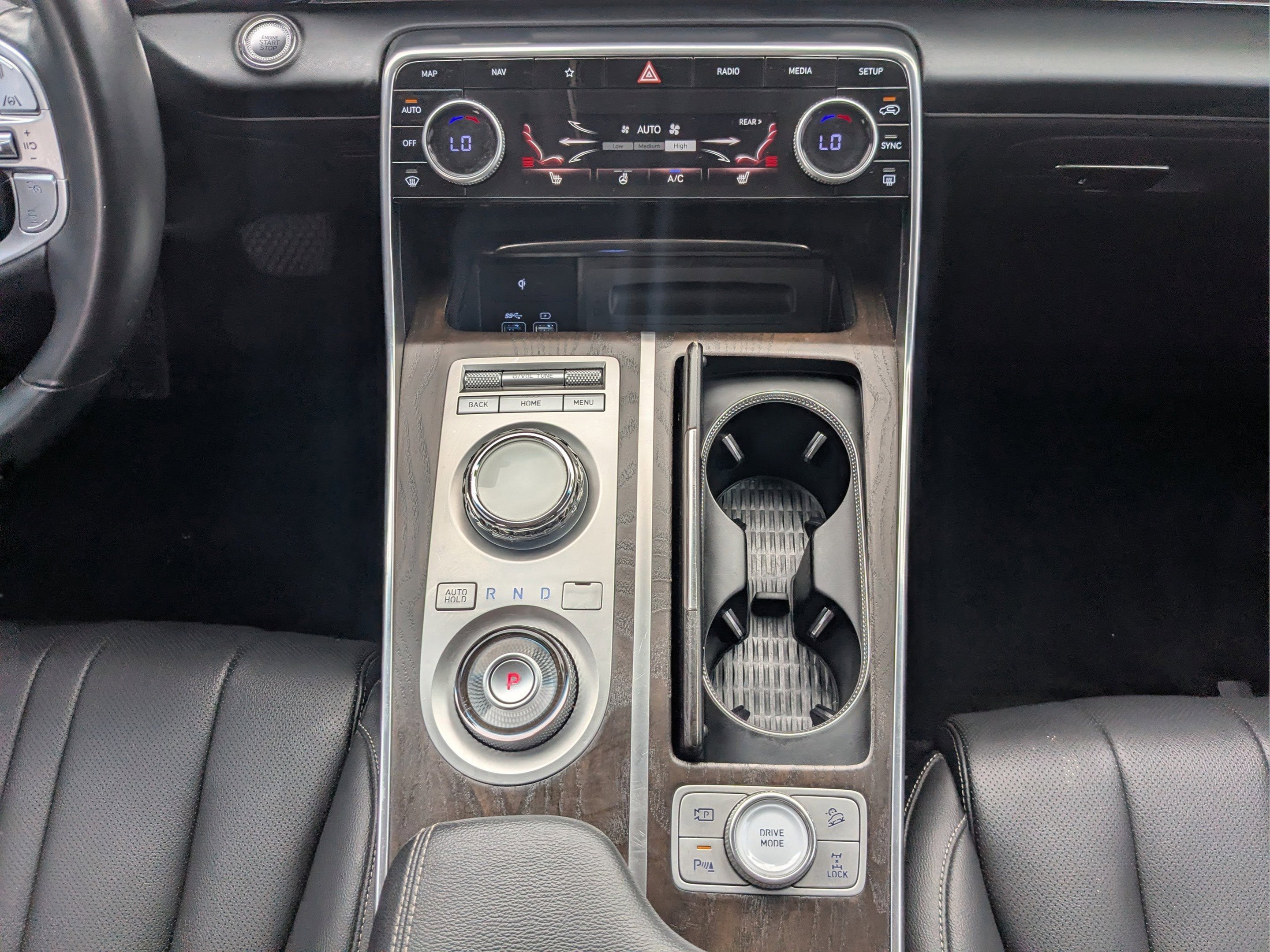 2024 GENESIS GV80 Standard - Photo 18