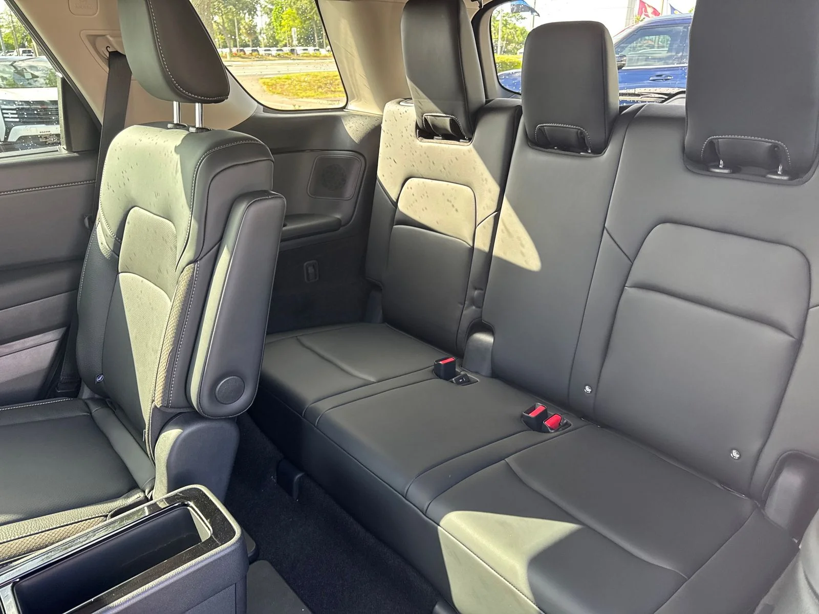 New 2026 Nissan Pathfinder SL 4D Sport Utility
