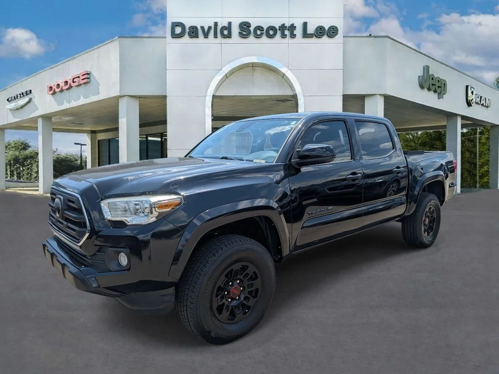 Used 2019 Black Toyota SR5 image 28