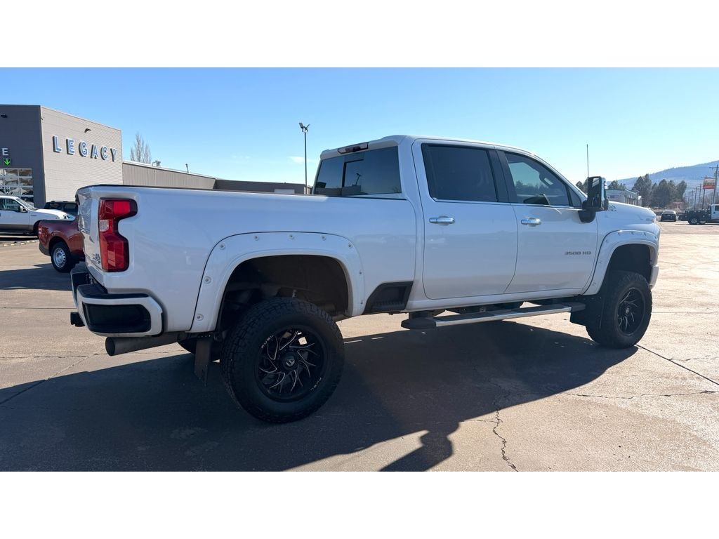 Used 2023 White Chevrolet High Country image 5