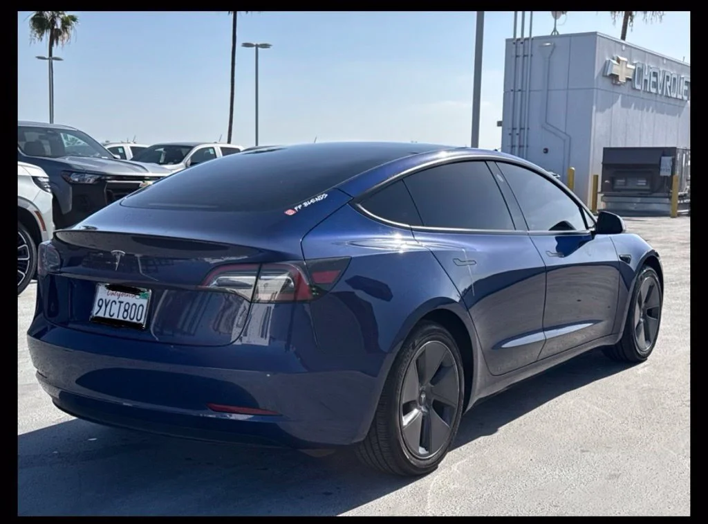 Used 2023  Tesla 4DR RWD image 5
