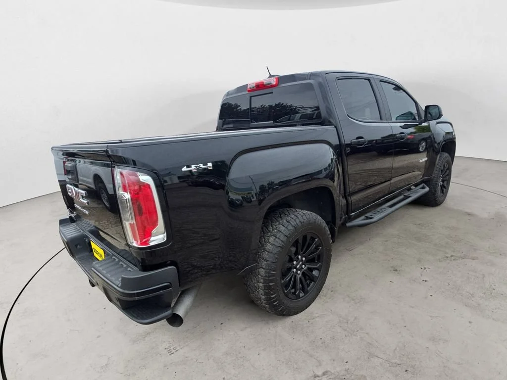 Used 2021 ONYX BLACK GMC 4WD Elevation image 8