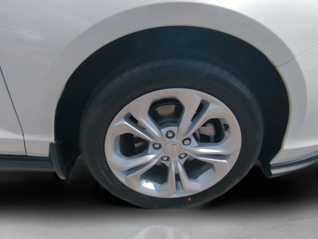 New 2026 Platinum White Pearl Honda LX image 52