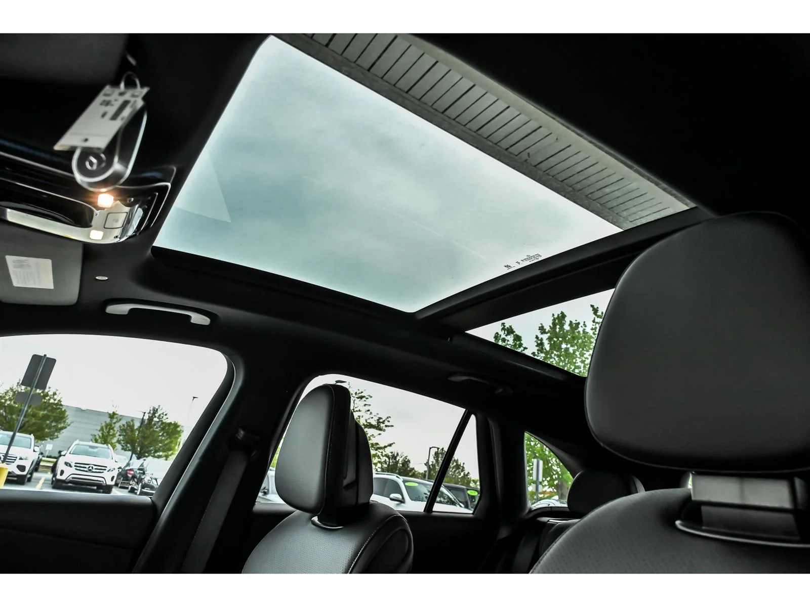 New 2026 Black Mercedes-Benz GLC 300 4MATIC® image 8