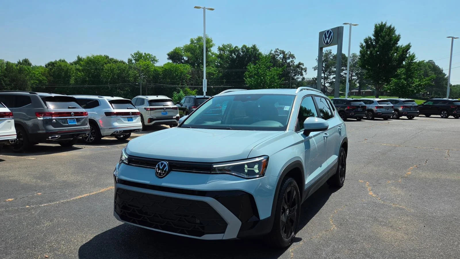 2026 Volkswagen Taos