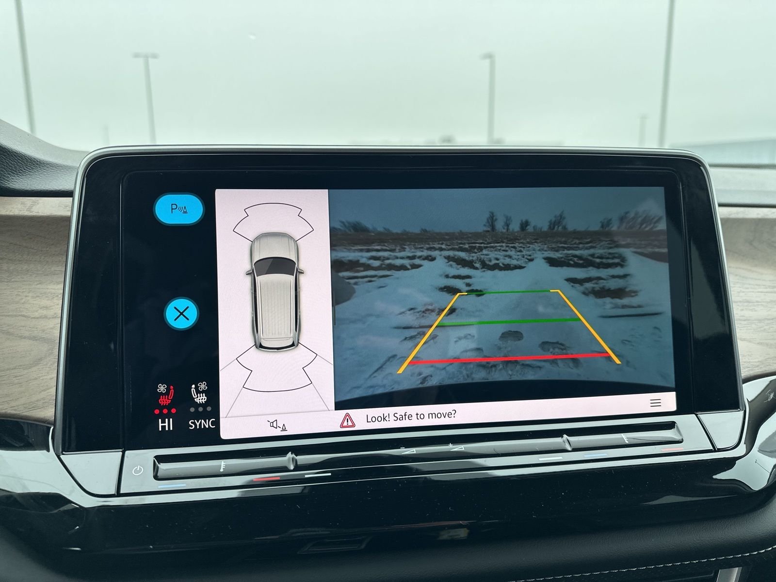 New 2026 White/off-white Volkswagen 2.0T SE w/Technology image 53