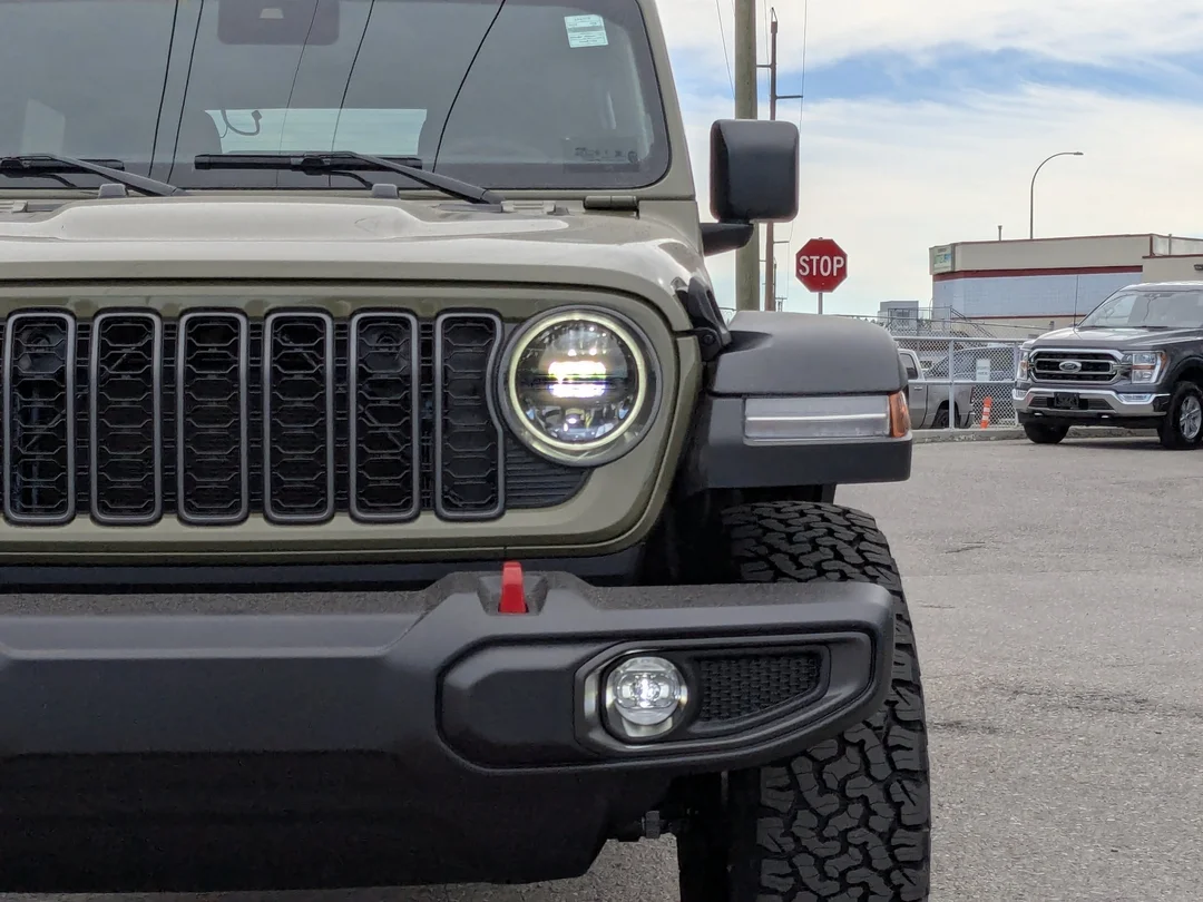 New 2025 41 Jeep Rubicon - - 4x4 - Convenience Group - Heated Seats & Steering - Safety Group - A/T Tires & More! image 9