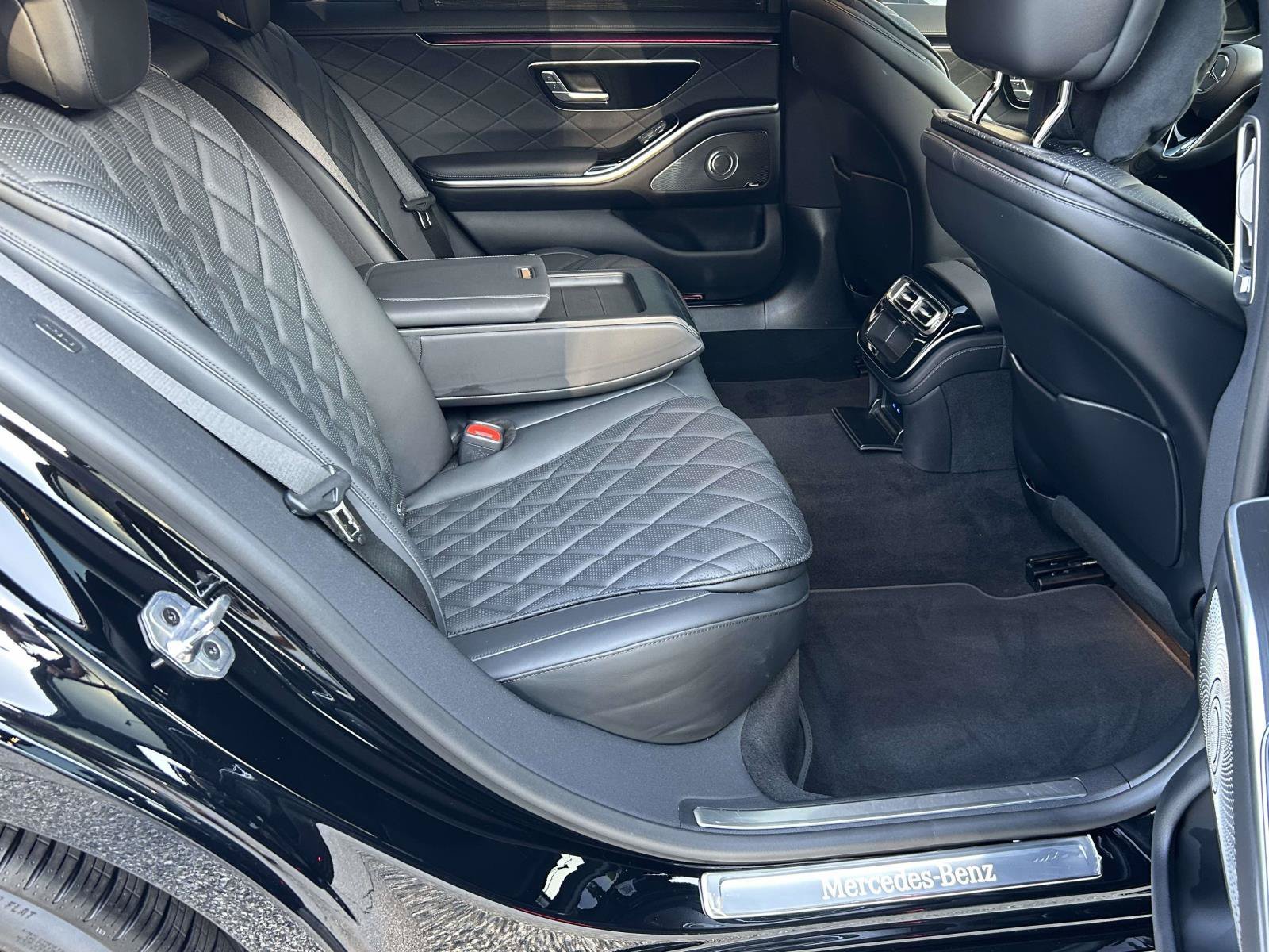 Certified Used 2025 Black Mercedes-Benz S 580 4MATIC® Sedan image 45