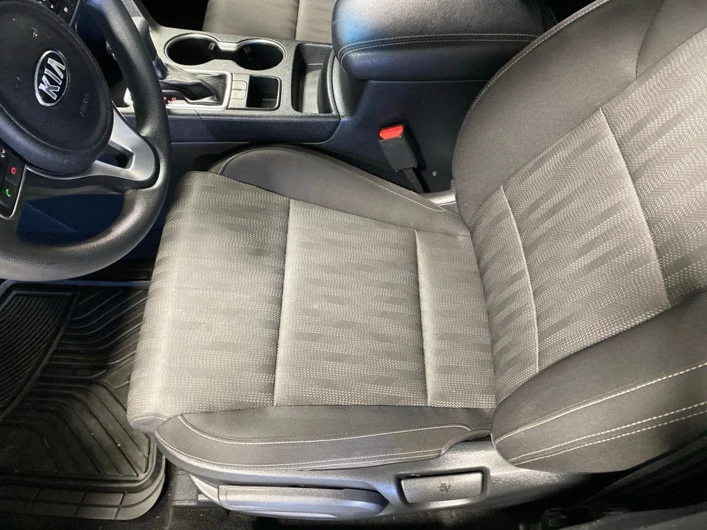 Used 2019 Pacific Blue Kia LX image 11