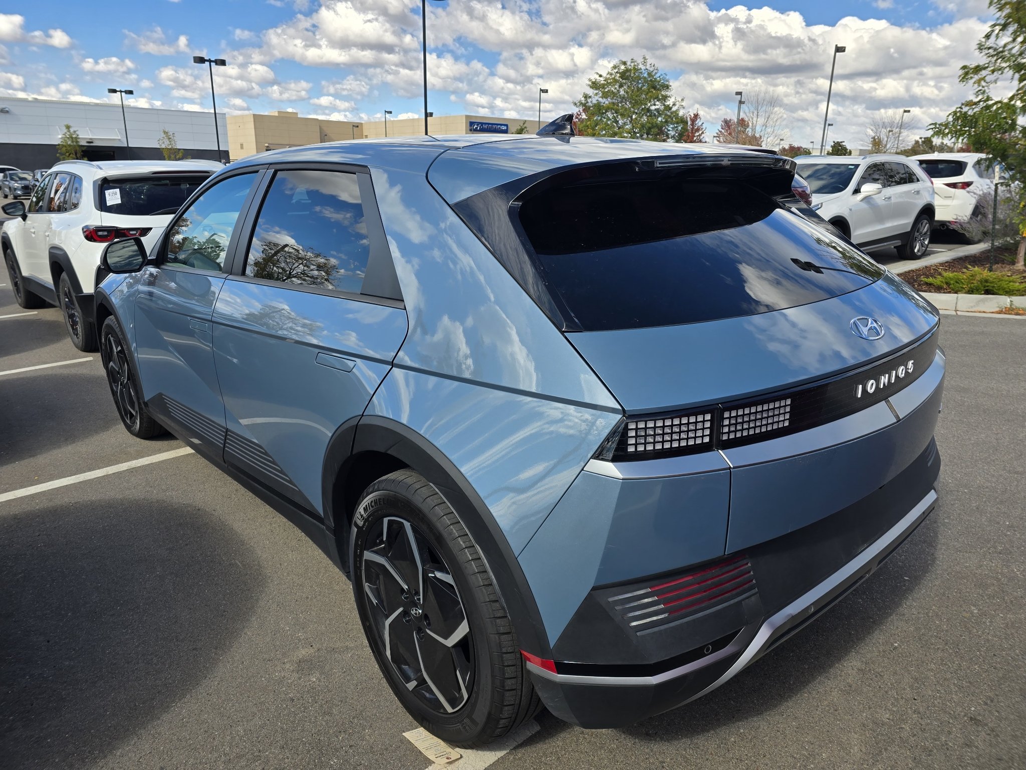 Used 2024 Lucid Blue Hyundai SEL image 13