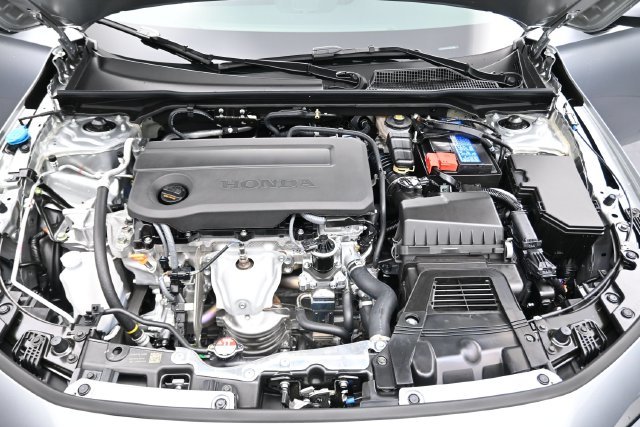 New 2026 Solar Silver Metallic Honda LX image 31