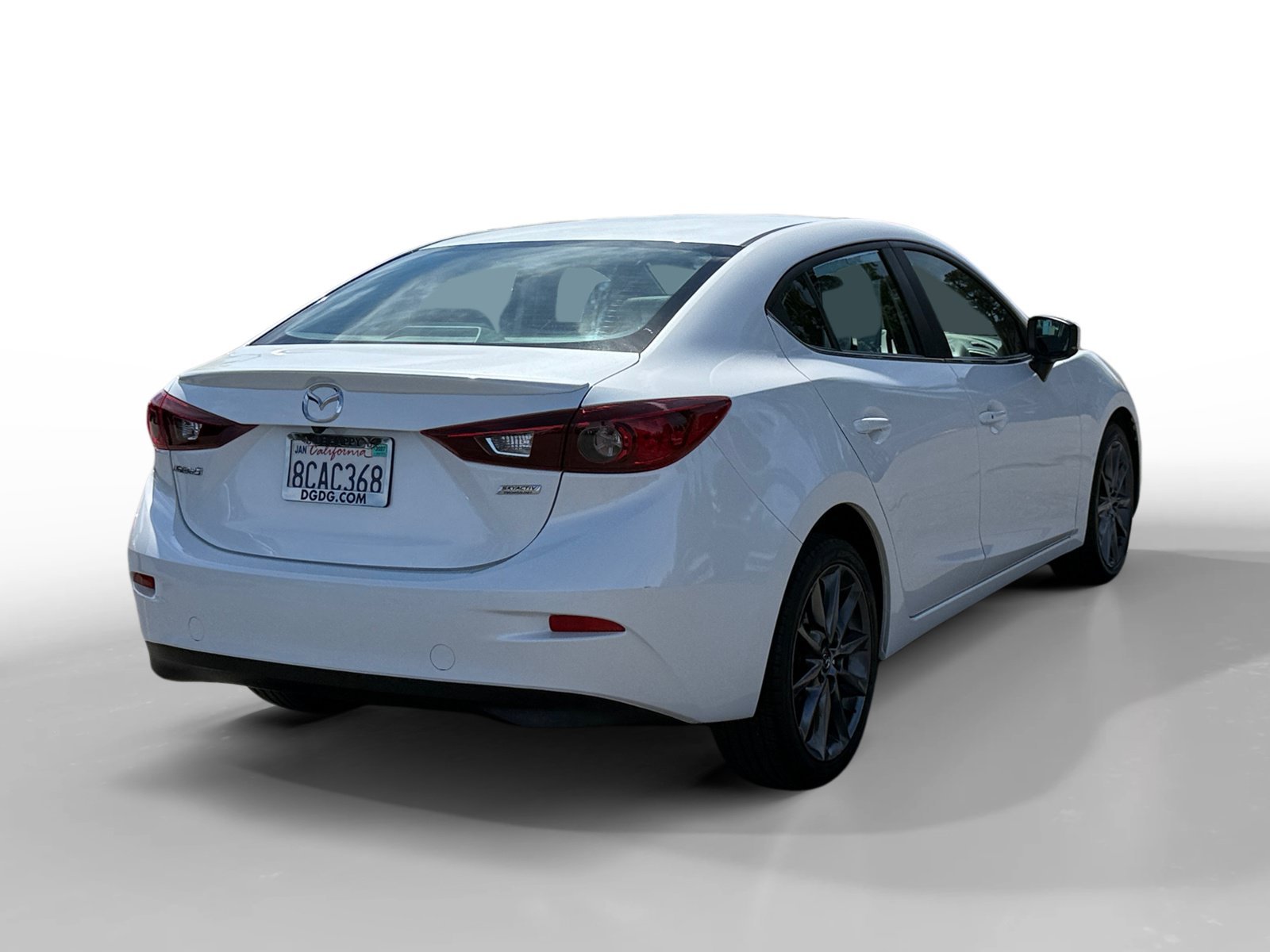 Used 2018 Snowflake White Pearl Mazda Touring image 5