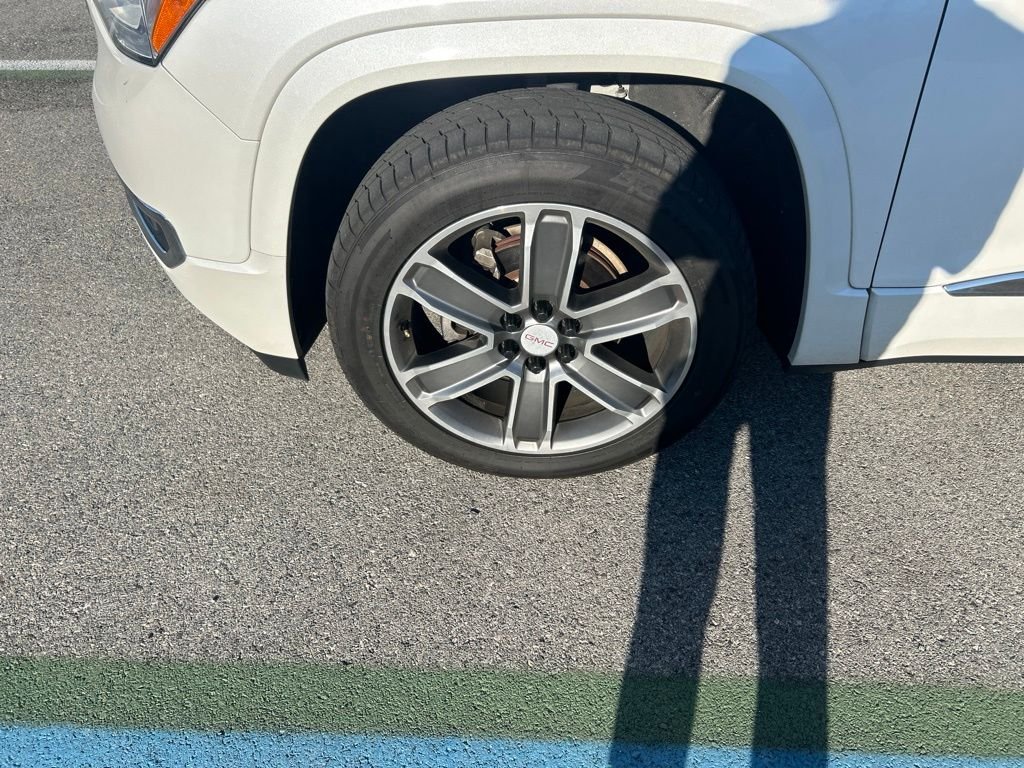 Used 2019 White GMC Denali image 9