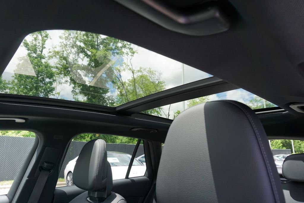 2025 Mercedes-Benz GLC Base - Photo 38