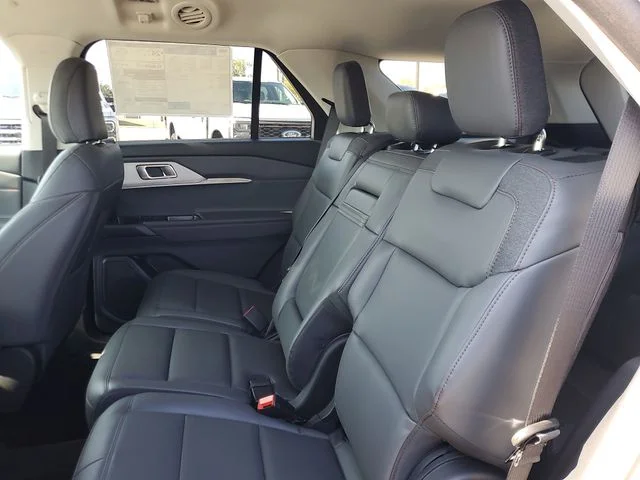 New 2026 Carbonized Gray Metallic Ford Active image 10