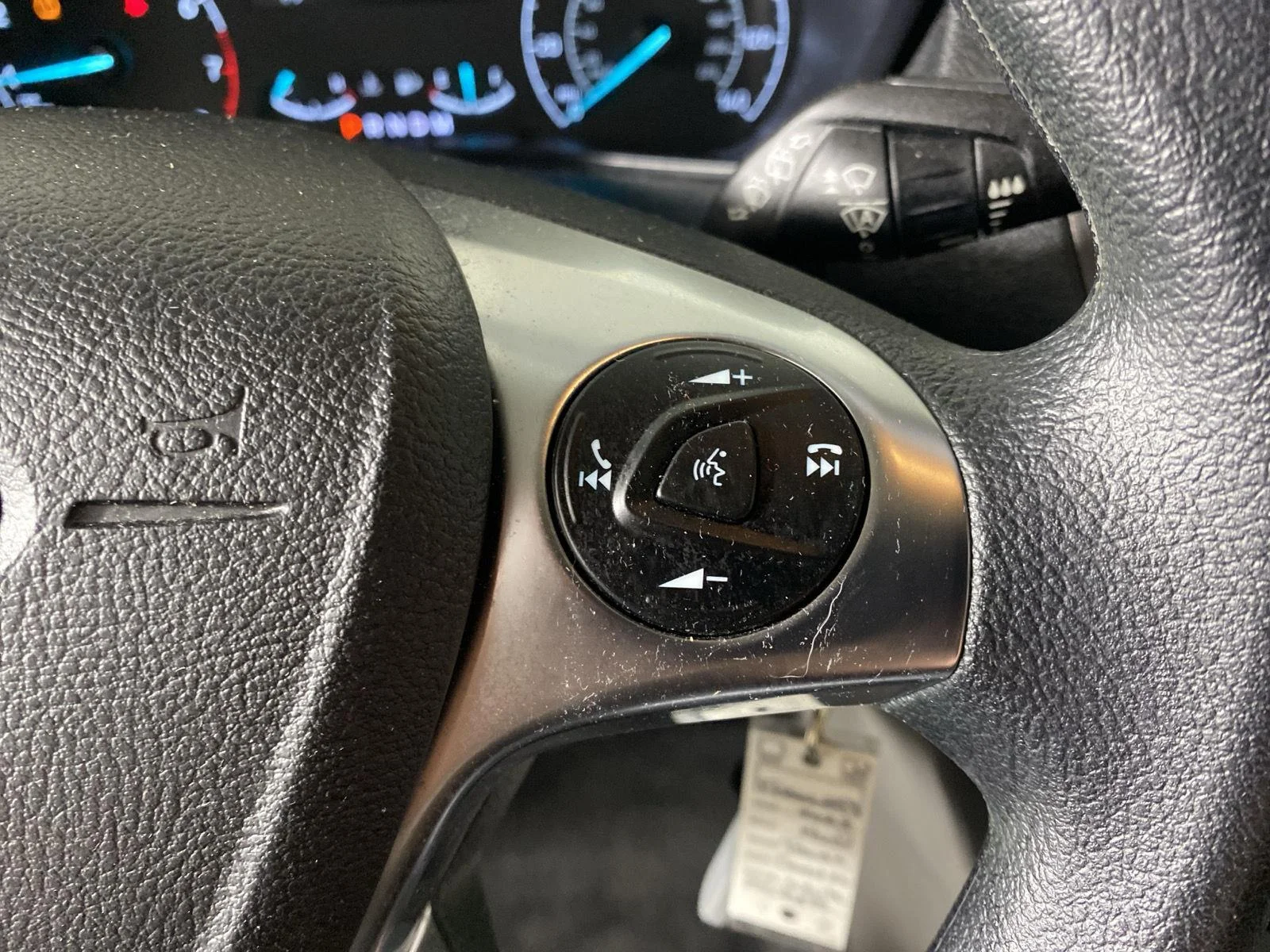 Used 2023 Frozen White Ford XL image 18