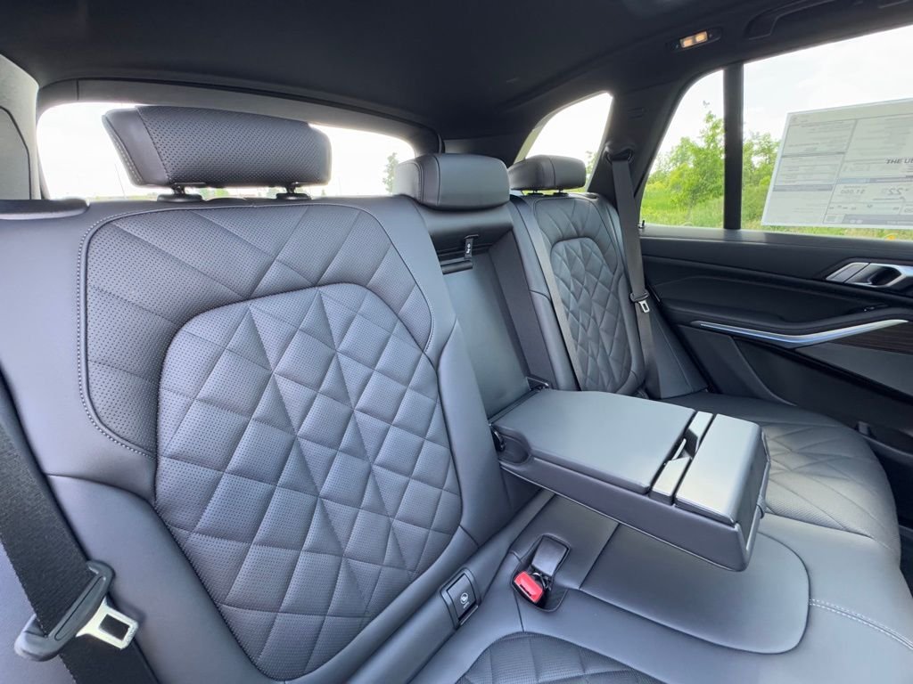 Used 2026 White BMW xDrive50e image 22