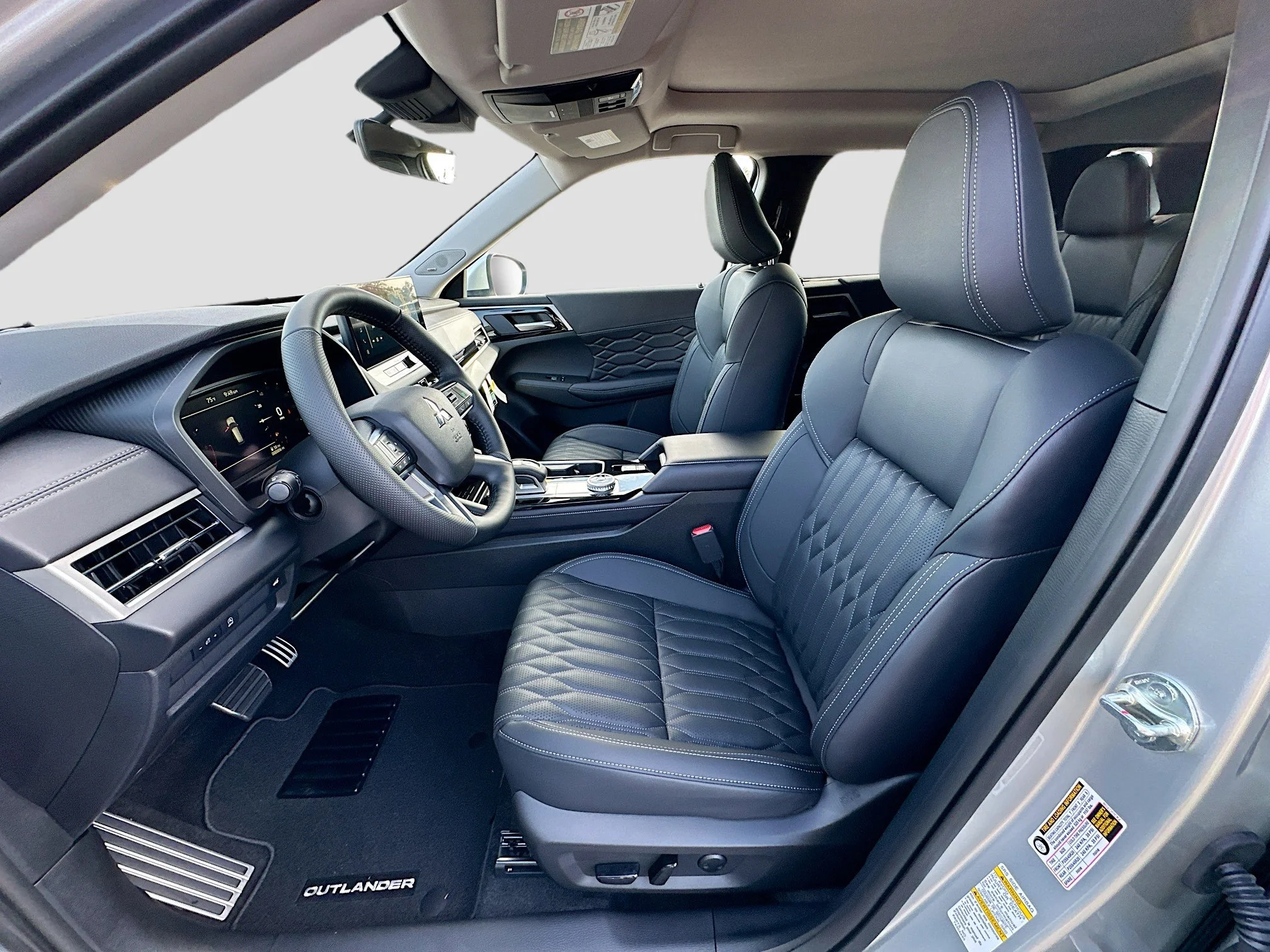 2026 Mitsubishi Outlander SEL - Photo 15