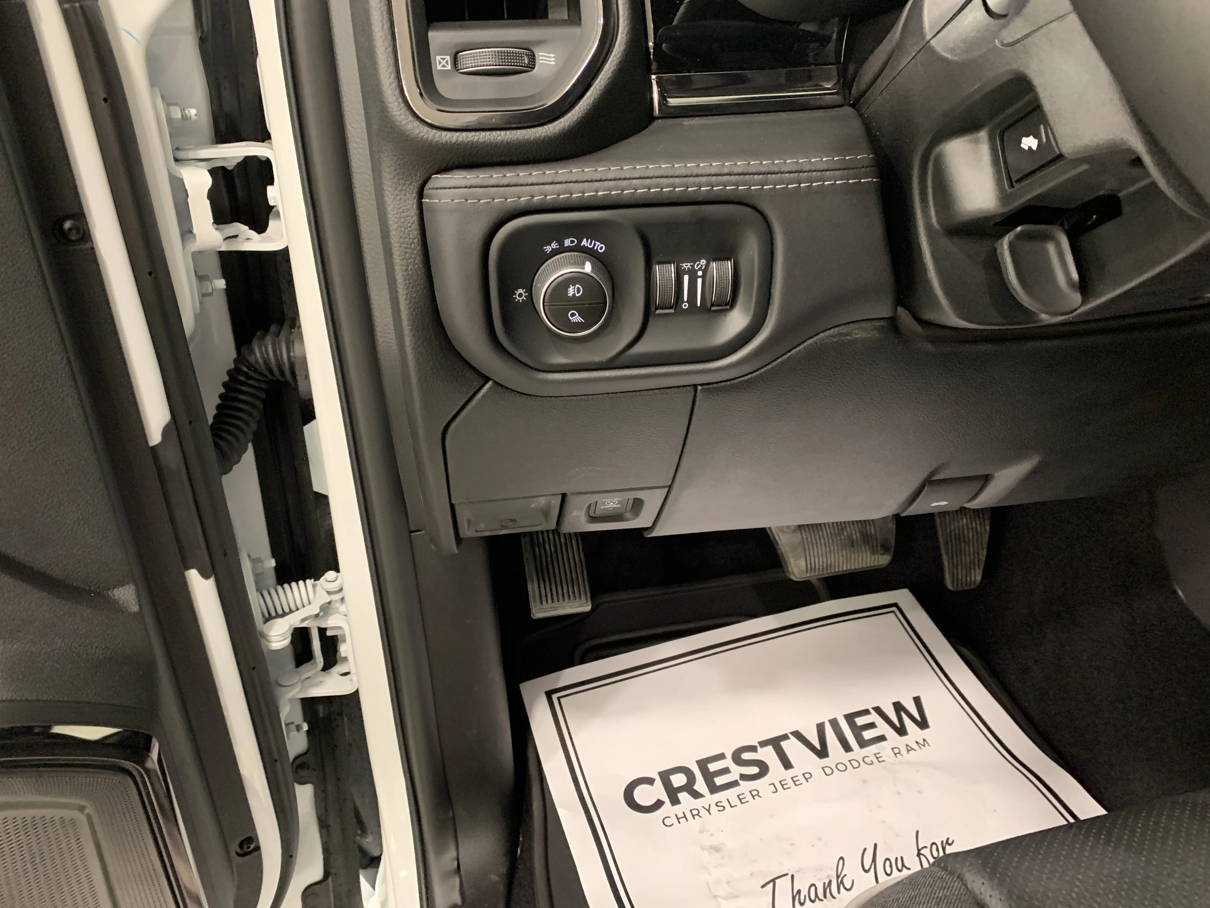 New 2026 Bright White Ram Limited image 16