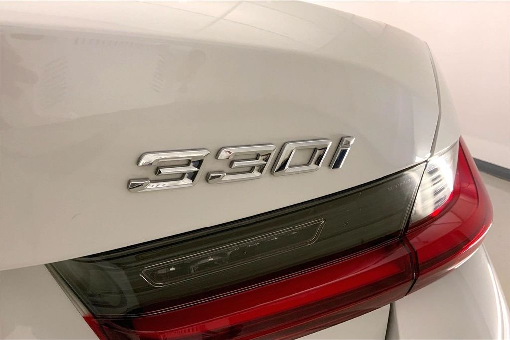 Used 2023 White Metallic BMW 330i xDrive image 7