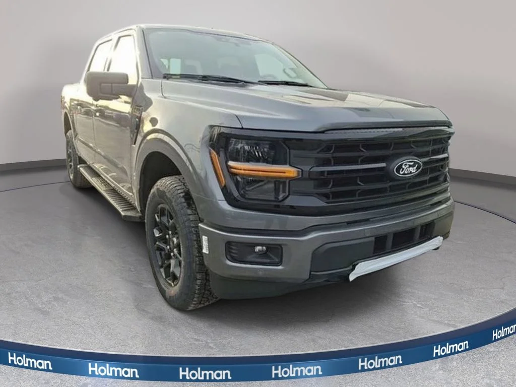 New 2026 Carbonized Gray Metallic Ford XLT image 2