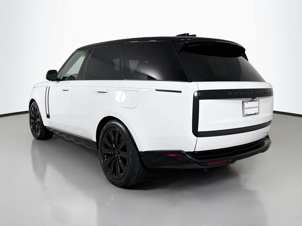 New 2026 Fuji White Land Rover SE PHEV image 7