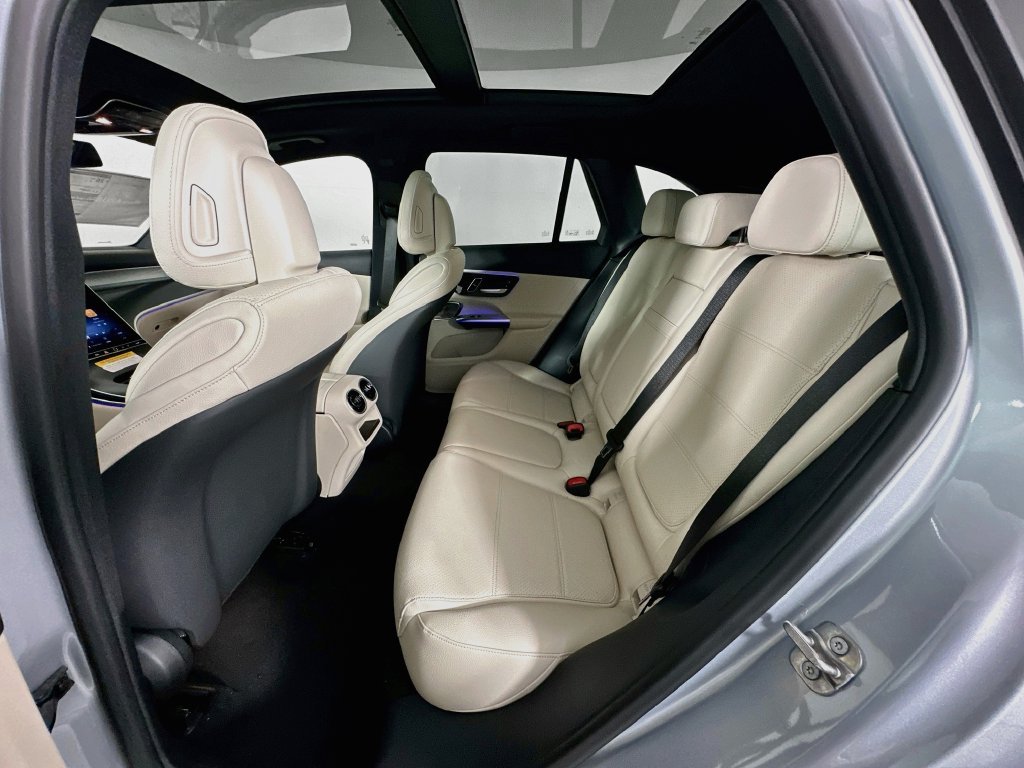New 2027 Cirrus Silver Metallic Mercedes-Benz GLC 300 image 26