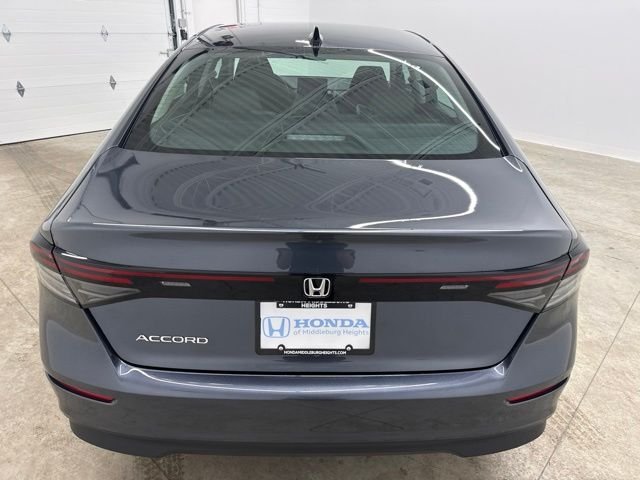 New 2026 Meteorite Gray Metallic Honda SE image 6