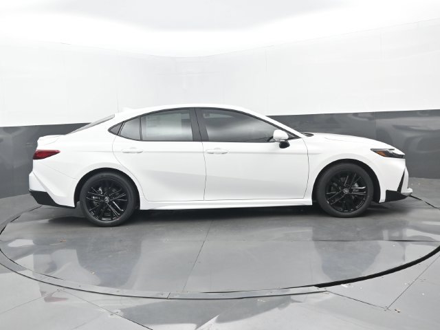 New 2027 Ice Cap Toyota SE image 2