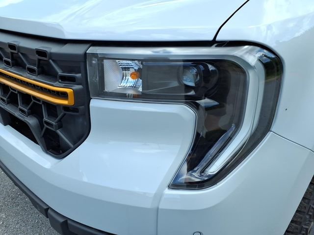New 2026 Space White Metallic Ford Tremor® image 14