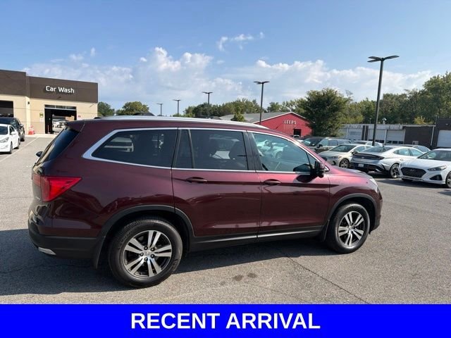 Used 2017 Red Honda EX-L image 26