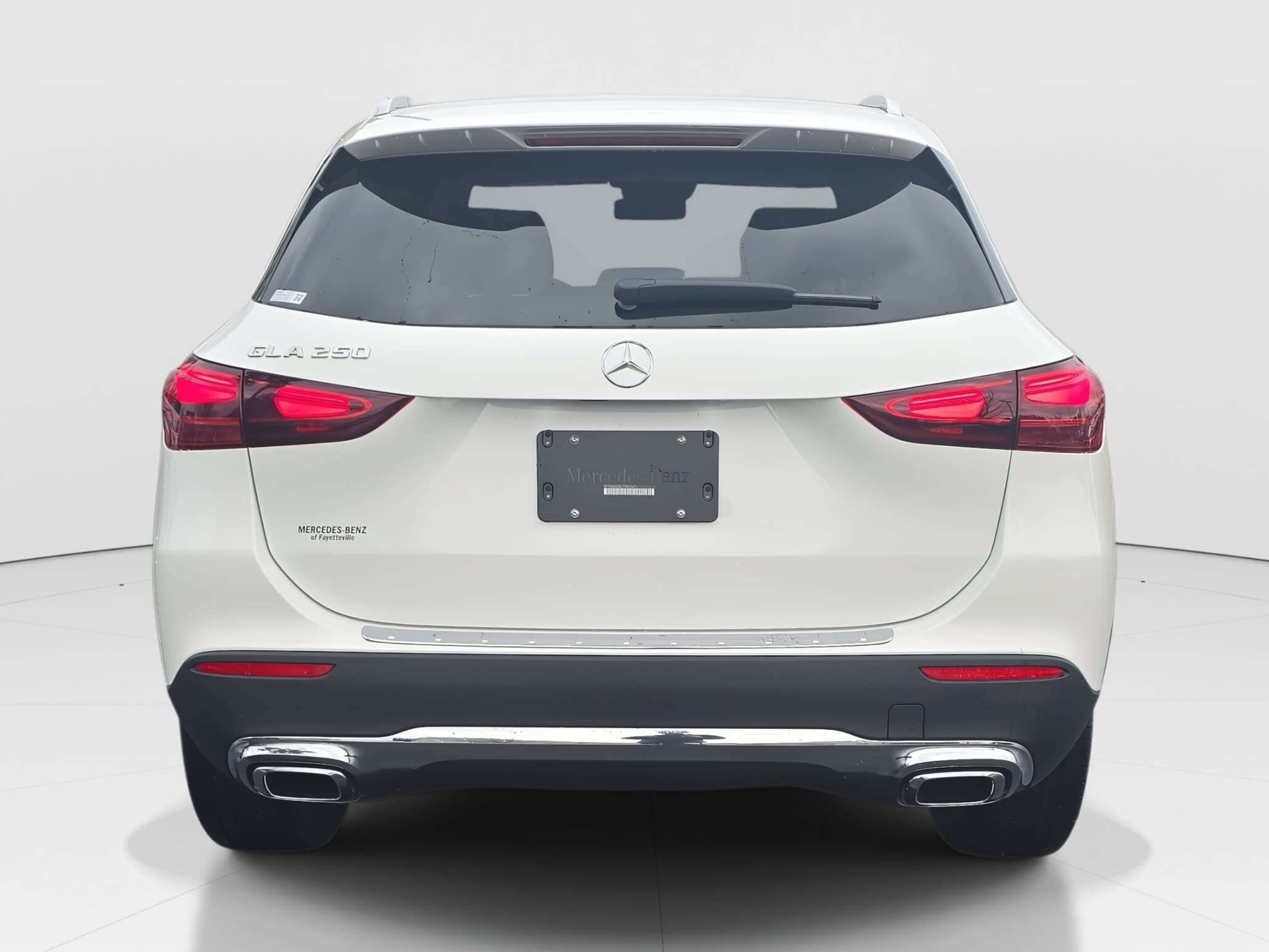 New 2026 Polar White Mercedes-Benz GLA250 image 6
