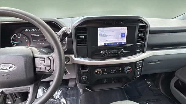 Used 2023  Ford XL image 11