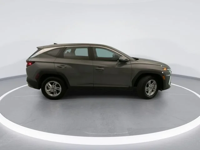 Used 2026 Gray Hyundai SE image 5