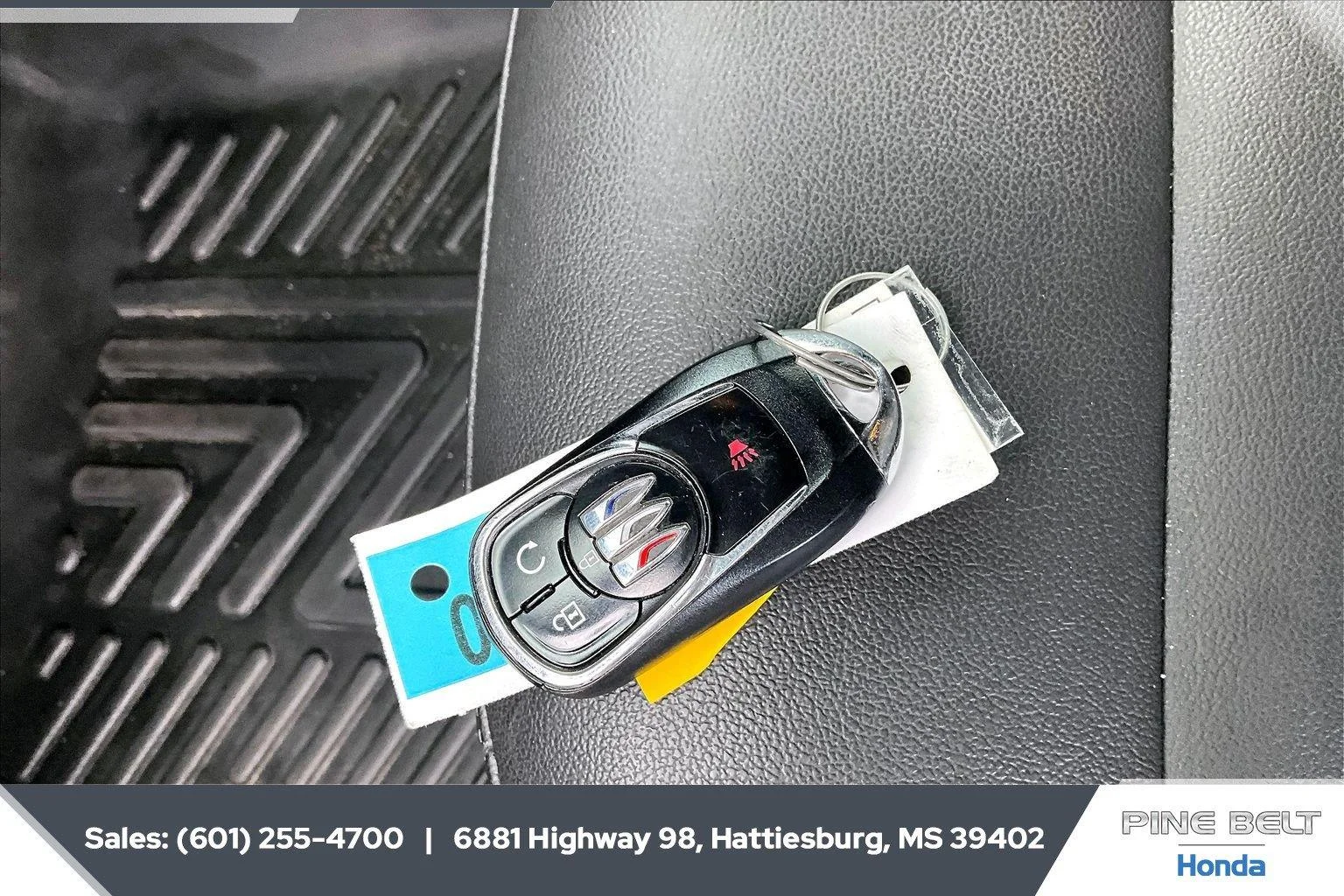 Used 2025 Moonstone Gray Metallic Buick Sport Touring image 9