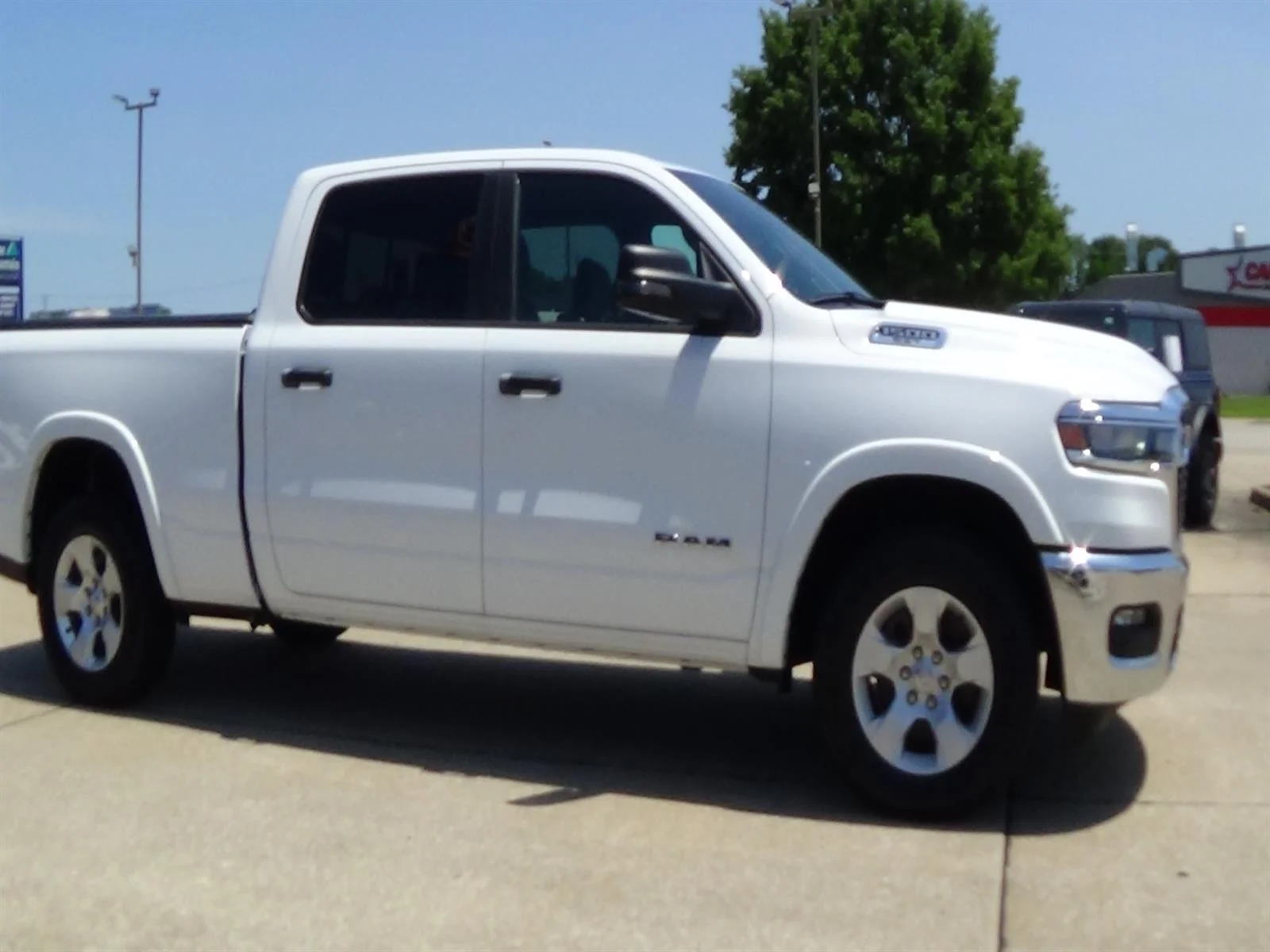 Certified Used 2025 Bright White Clear Coat (pw7) RAM Big Horn image 5