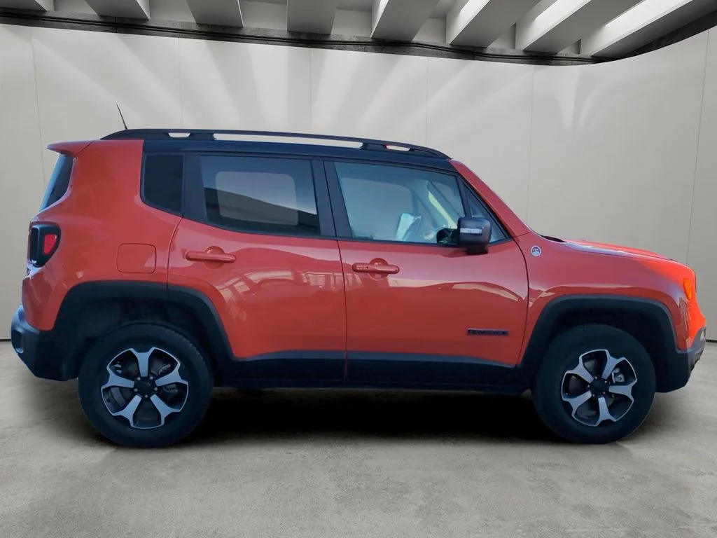 Used 2021 Omaha Orange Clearcoat Jeep Trailhawk image 6
