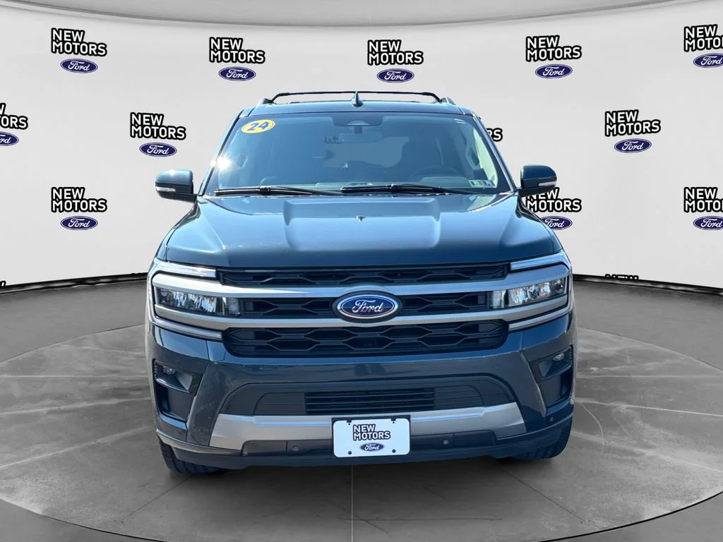 Used 2024 Blue Metallic Ford XLT image 8