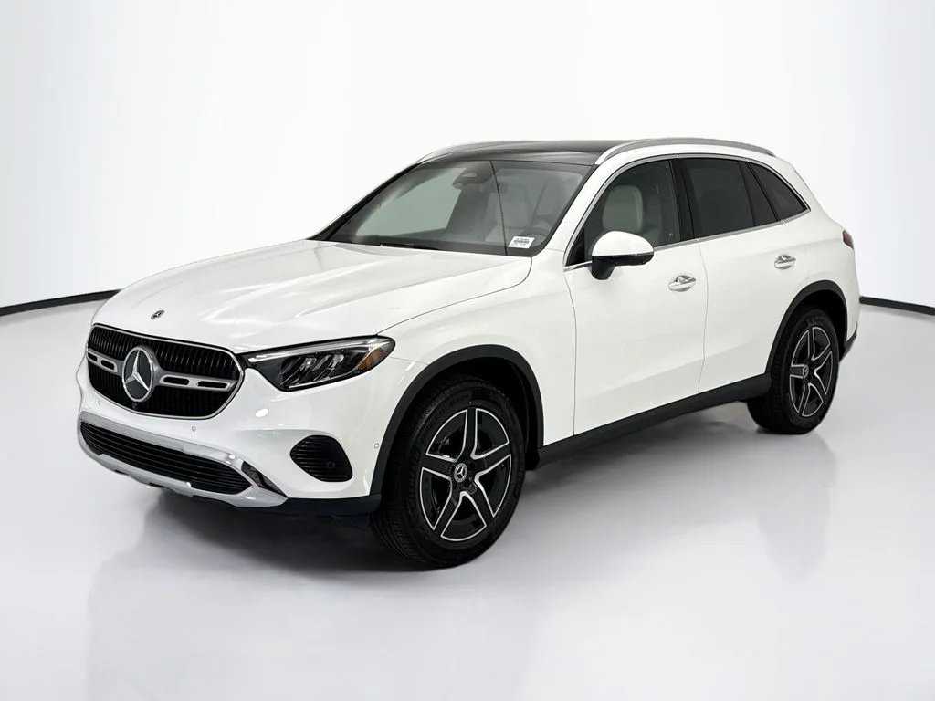 New 2026 White Mercedes-Benz GLC 300 image 1