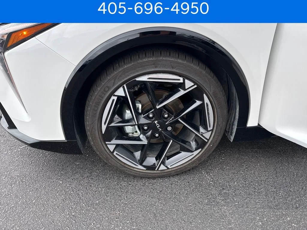 Pre-Owned 2025 Kia K4 GT-Line