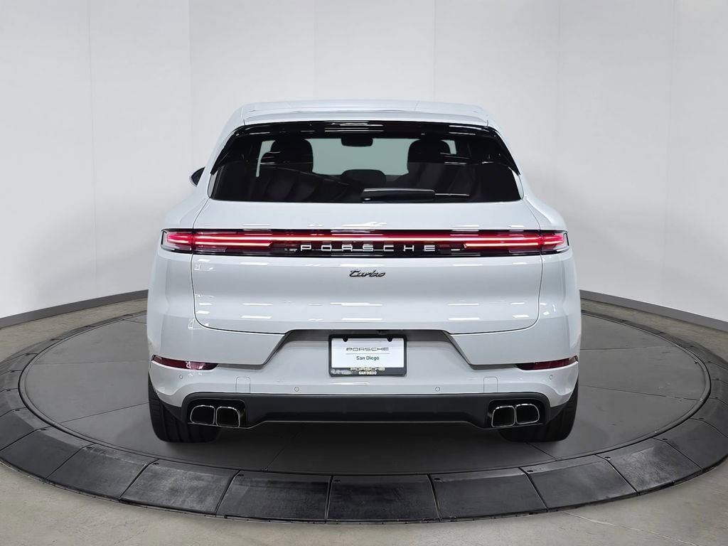 2025 Porsche Cayenne Turbo E-Hybrid - Photo 6
