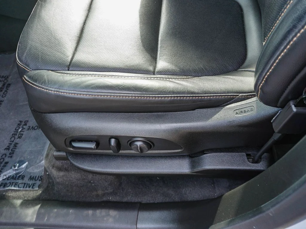 Used 2020 White Chevrolet Premier image 19