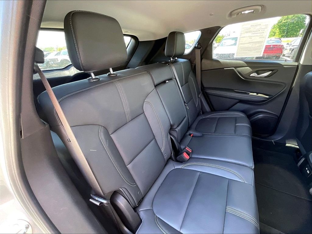 Used 2023 Gray Chevrolet LT image 15
