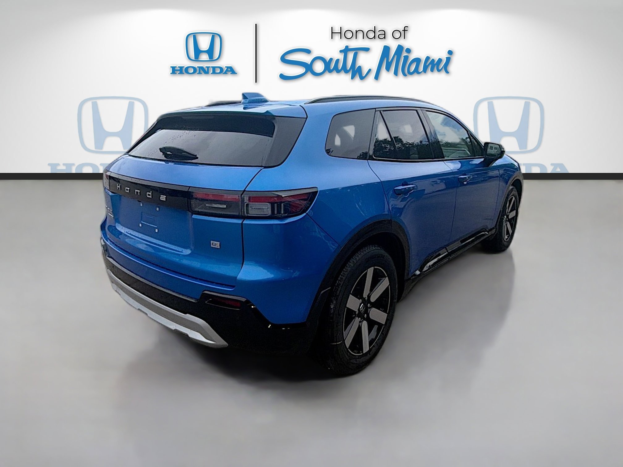 New 2026 Pacific Blue Metallic Honda Touring image 5