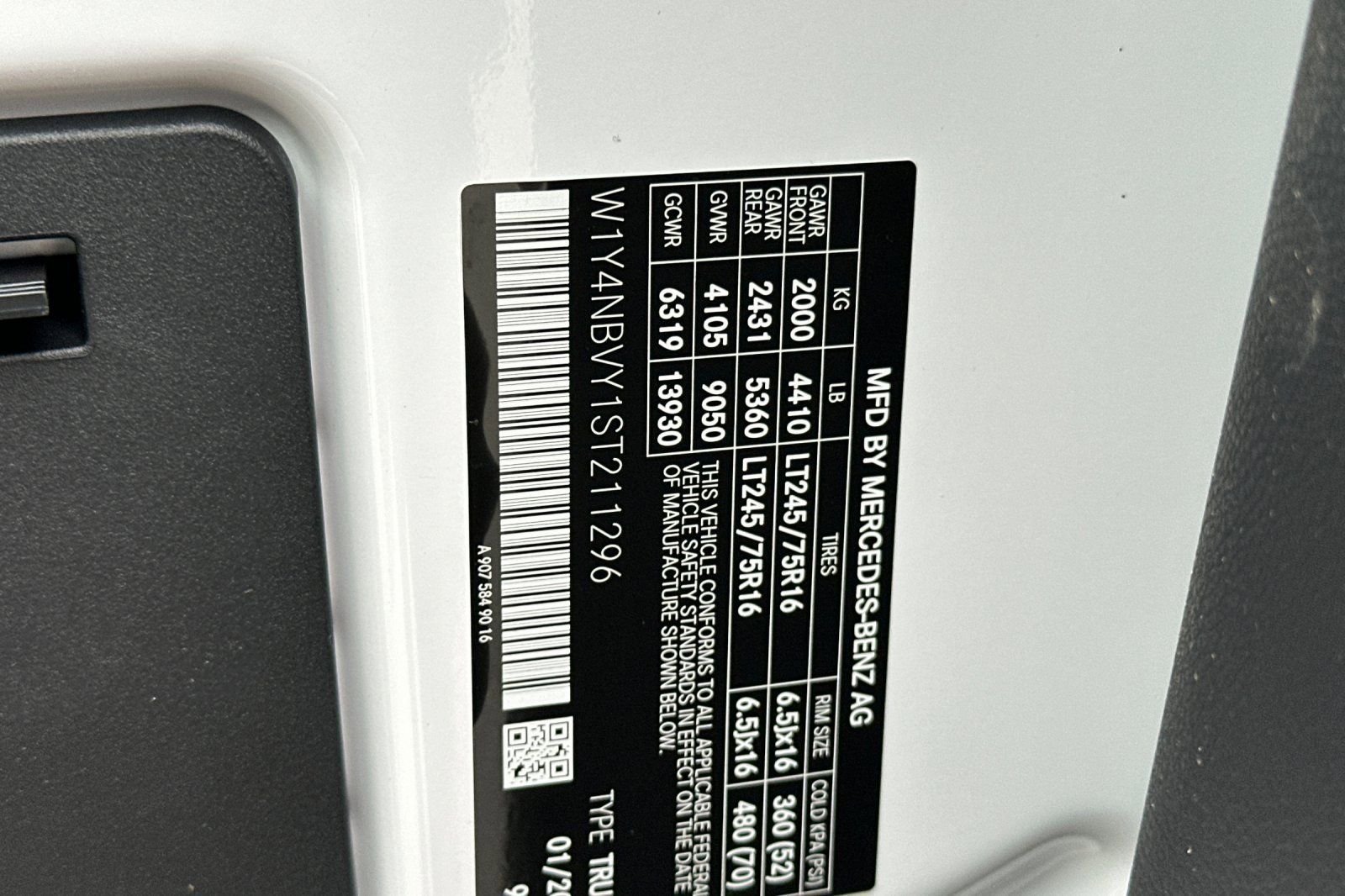 2025 Mercedes-Benz Sprinter Cargo Van Base - Photo 27