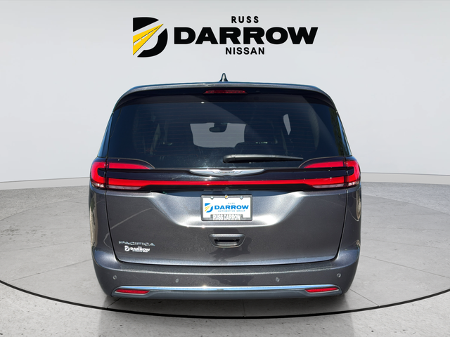 Used 2023 Gray Chrysler Touring L image 4