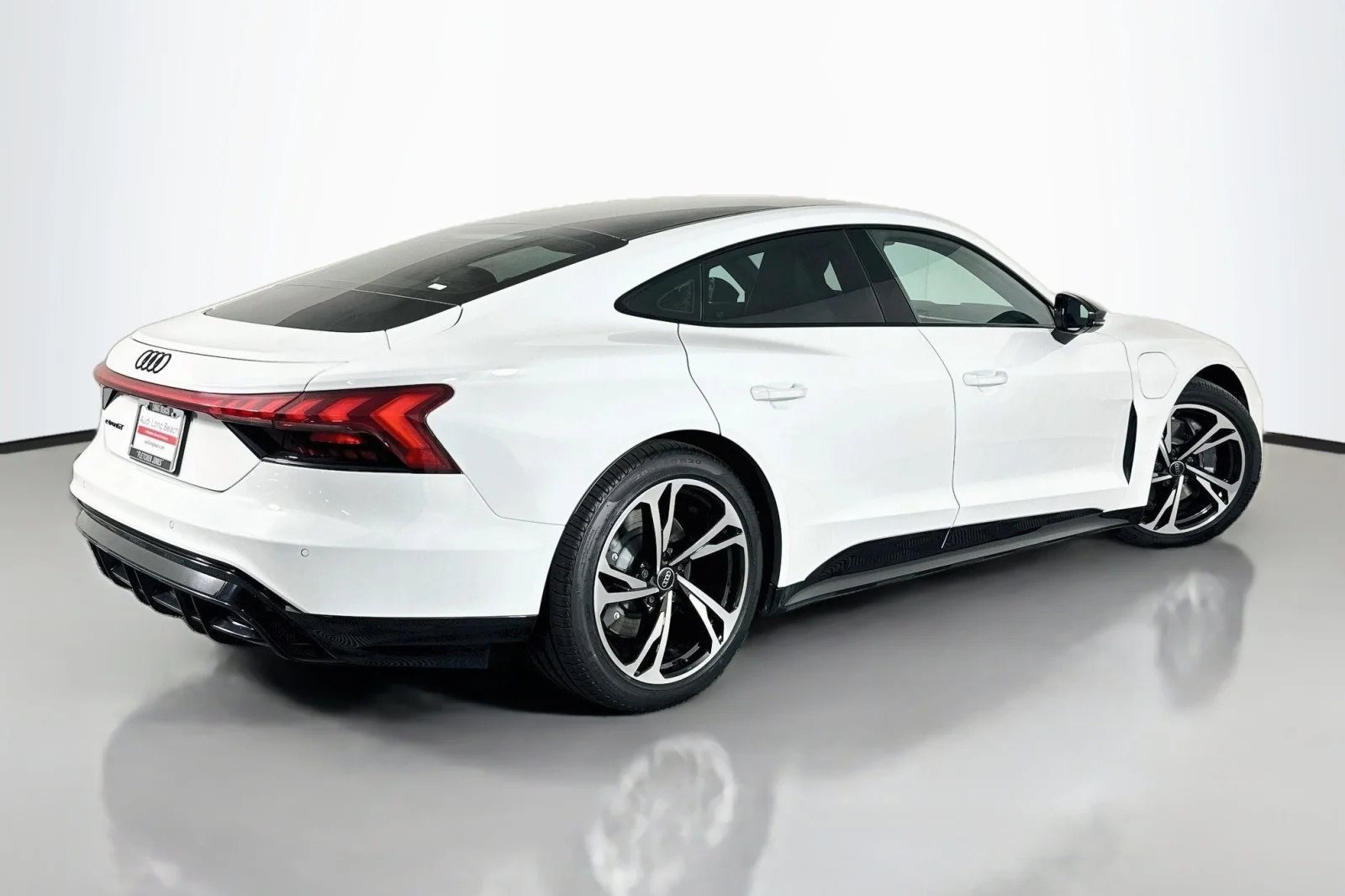 Used 2024 Ibis White Audi Premium Plus image 14